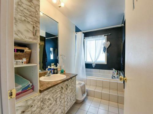 Salle de bains - 619  - 623 Rue Gérard-Proulx, Saint-Eustache, QC - Indoor Photo Showing Bathroom