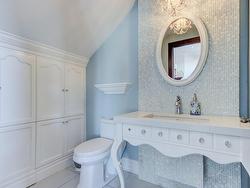 Powder room - 