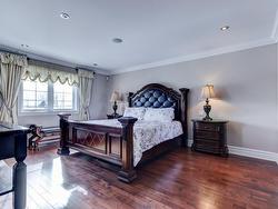 Master bedroom - 