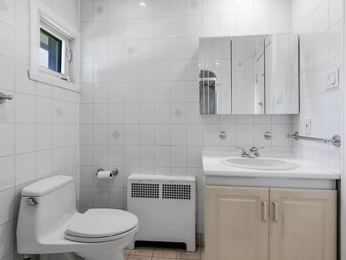 Bathroom - 60 Ch. Normandy, Mont-Royal, QC - Indoor Photo Showing Bathroom