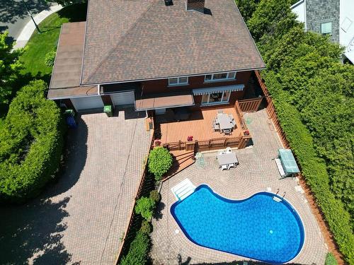 Photo aÃ©rienne - 60 Ch. Normandy, Mont-Royal, QC - Outdoor With In Ground Pool