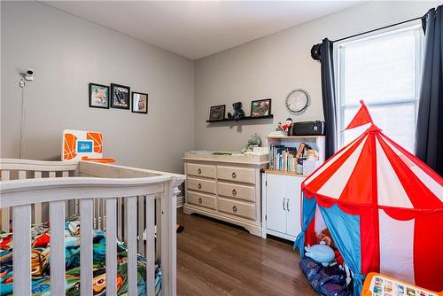 6291 Drummond Road, Niagara Falls, ON - Indoor Photo Showing Bedroom