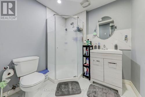 27 Crowsnest Cres, Brampton, ON - Indoor Photo Showing Bathroom