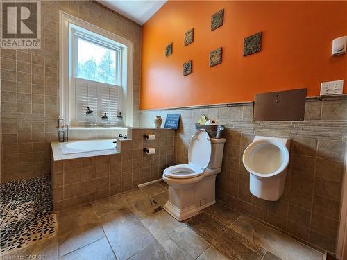 484 Carlisle Street, Saugeen Shores, ON - Indoor Photo Showing Bathroom