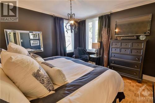 2nd Floor Primary Bedroom - 29 Arlington Avenue, Ottawa, ON - Indoor Photo Showing Bedroom