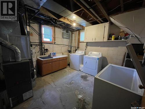 62 Assiniboia Avenue, Yorkton, SK - Indoor Photo Showing Laundry Room