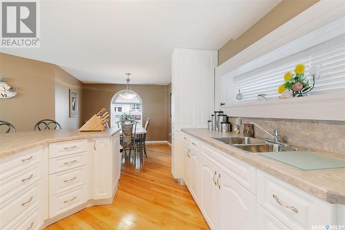 140 Lakeview Drive, Island View, SK - Indoor Photo Showing Kitchen With Double Sink