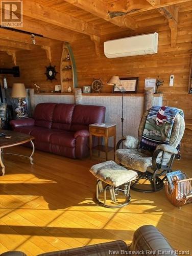 45 Board Road Ext., Oak Bay, NB - Indoor Photo Showing Living Room