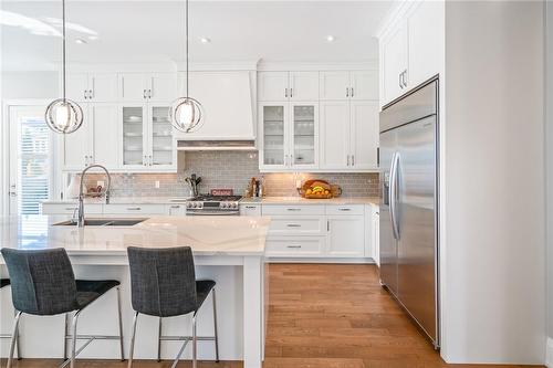 507 Mississauga Street, Niagara-On-The-Lake, ON - Indoor Photo Showing Kitchen With Upgraded Kitchen
