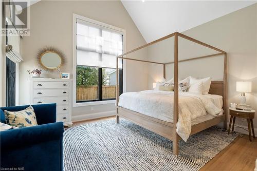 110 Millpond Rd, Niagara-On-The-Lake, ON - Indoor Photo Showing Bedroom