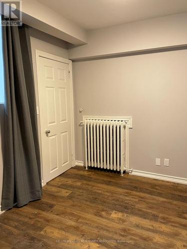 233 Lakeshore Rd E, Mississauga, ON - Indoor Photo Showing Other Room