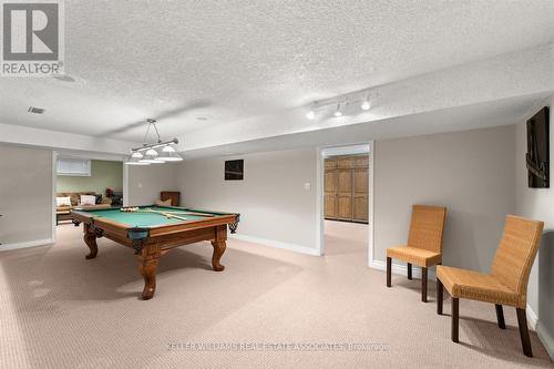 1244 Woodland Ave, Mississauga, ON - Indoor Photo Showing Other Room