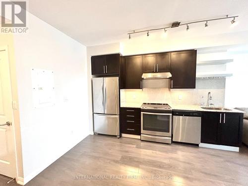#1214 -400 Adelaide St E, Toronto, ON - Indoor Photo Showing Kitchen With Upgraded Kitchen