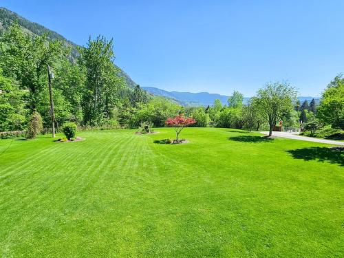 1392 Relkoff Road, Castlegar, BC - Outdoor With View