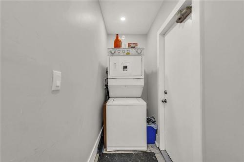 6 Greig Street, Hamilton, ON - Indoor Photo Showing Laundry Room