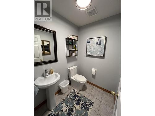 5408 51 Street, Fort Nelson, BC - Indoor Photo Showing Bathroom