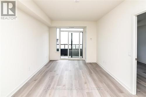 #307 -385 Winston Rd, Grimsby, ON - Indoor Photo Showing Other Room