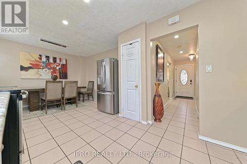 98 Riverdale Drive, Hamilton, ON - Indoor Photo Showing Other Room