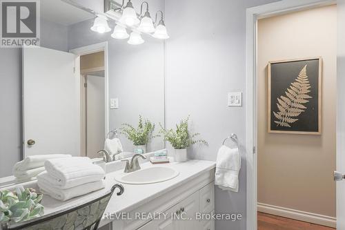 1 Elaine Drive, Kawartha Lakes, ON - Indoor Photo Showing Bathroom