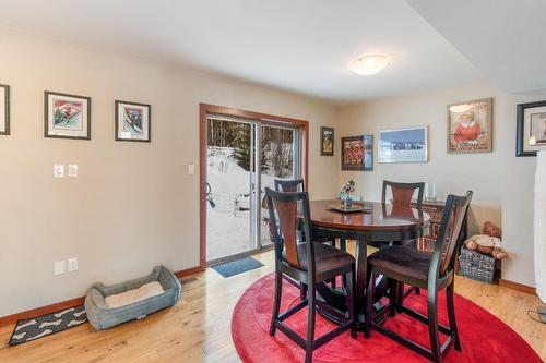 750 Redstone Drive, Rossland, BC - Indoor Photo Showing Dining Room