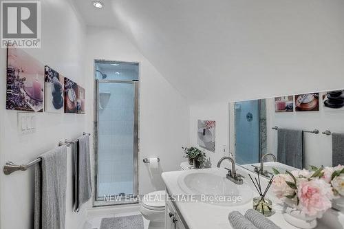 161 Dornie Rd, Oakville, ON - Indoor Photo Showing Bathroom