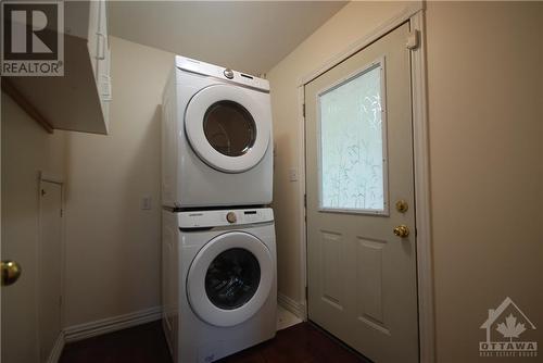 560 Blind Line, Haley Station, ON - Indoor Photo Showing Laundry Room
