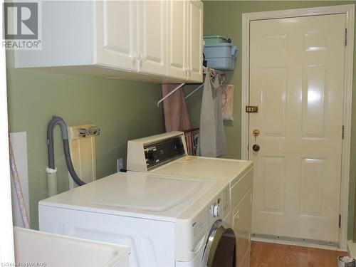 523635 Concession 12 Road, West Grey, ON - Indoor Photo Showing Laundry Room