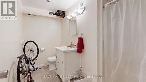 4 - 375 Pioneer Drive, Kitchener, ON - Indoor Photo Showing Bathroom