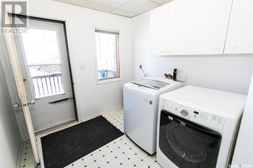 424 Manitoba Avenue, Kerrobert, SK - Indoor Photo Showing Laundry Room