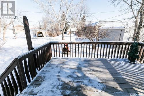 424 Manitoba Avenue, Kerrobert, SK - Outdoor With Deck Patio Veranda