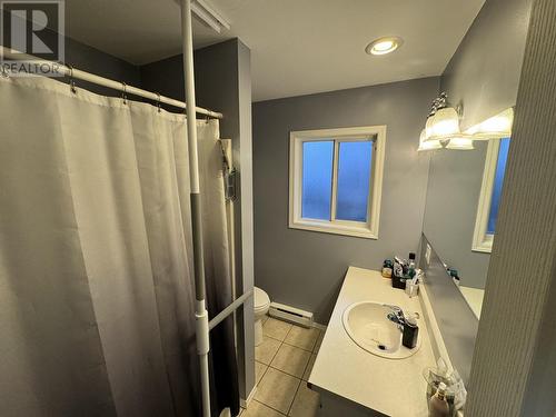 527 N 4Th Avenue, Williams Lake, BC - Indoor Photo Showing Bathroom