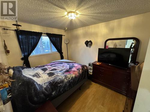 527 N 4Th Avenue, Williams Lake, BC - Indoor Photo Showing Bedroom