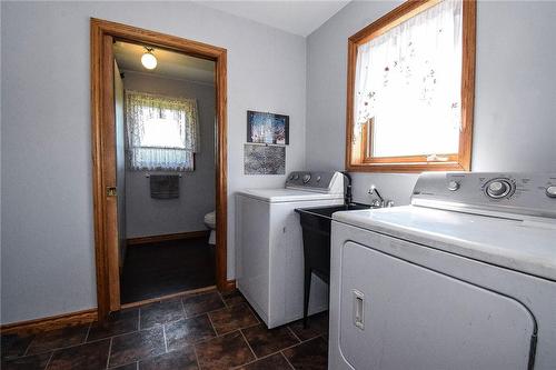290 Richert Road, Haldimand County, ON - Indoor Photo Showing Laundry Room