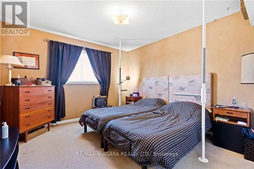 17 Waterview Crt, Welland, ON - Indoor Photo Showing Bedroom
