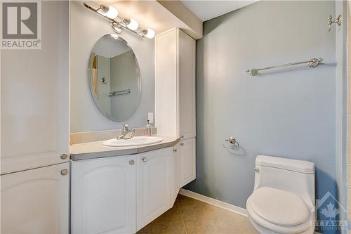 1134 Maisonneuve Street, Orleans, ON - Indoor Photo Showing Bathroom