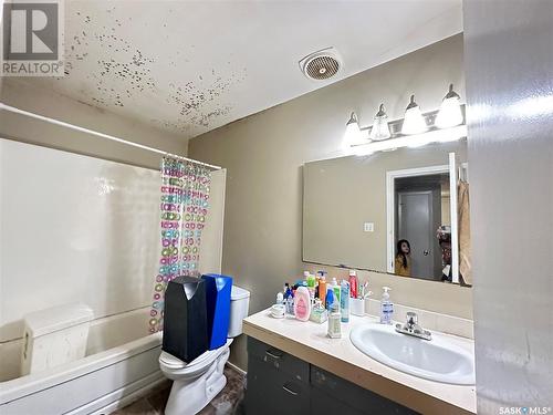 6 38 Spence Street, Regina, SK - Indoor Photo Showing Bathroom