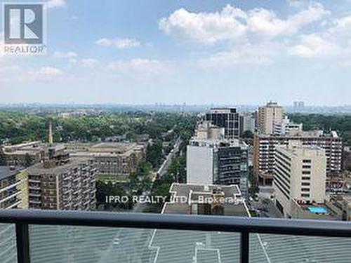 1606 - 185 Roehampton Avenue, Toronto, ON - Outdoor With View