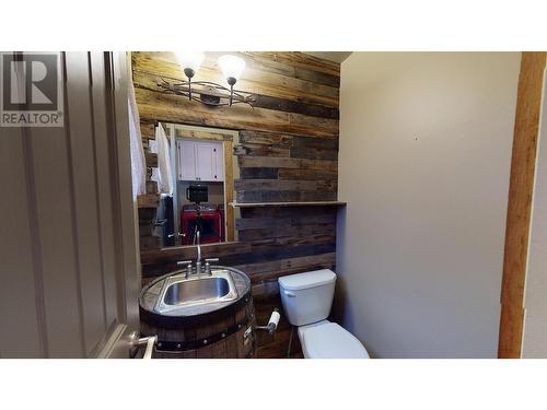 10204 109 Avenue, Fort St. John, BC - Indoor Photo Showing Bathroom