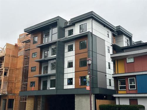 503-918 Jenkins Ave, Langford, BC - Outdoor With Facade