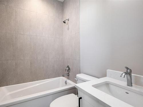 102-2110 Triangle Trail, Langford, BC - Indoor Photo Showing Bathroom