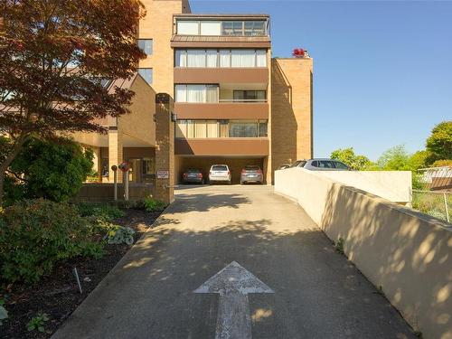 201-640 Montreal St, Victoria, BC - Outdoor