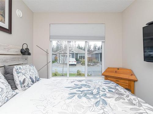 2470 Fern Way, Sooke, BC - Indoor Photo Showing Bedroom