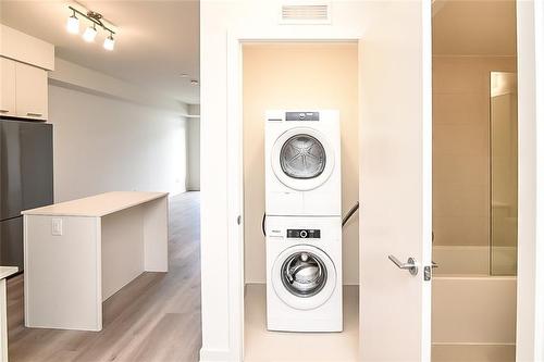 385 Winston Road|Unit #307, Grimsby, ON - Indoor Photo Showing Laundry Room
