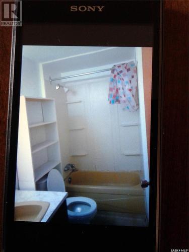 502 1St Street W, Meadow Lake, SK - Indoor Photo Showing Bathroom
