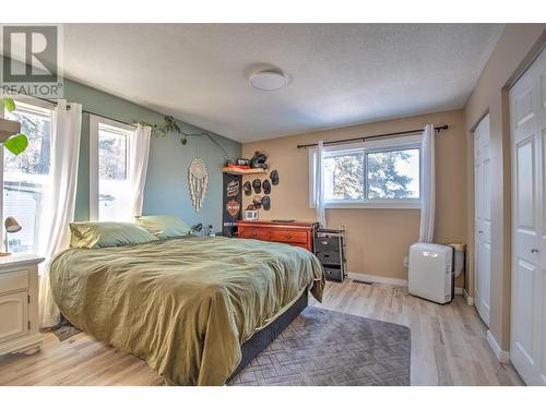 813 Regent Avenue, Enderby, BC - Indoor Photo Showing Bedroom