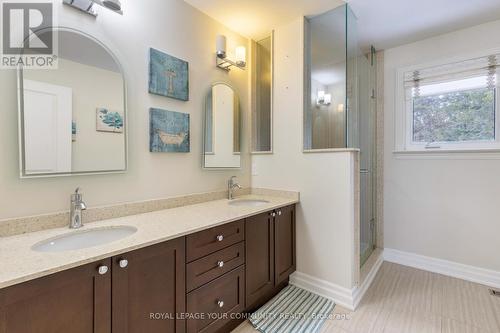 45 Cynthia Cres, Richmond Hill, ON - Indoor Photo Showing Bathroom