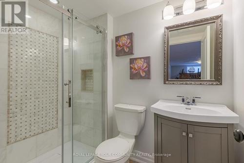 45 Cynthia Cres, Richmond Hill, ON - Indoor Photo Showing Bathroom