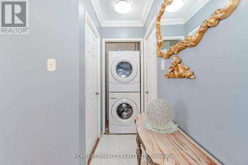 1705 - 26 Hanover Road, Brampton, ON - Indoor Photo Showing Laundry Room