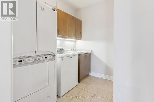 #1801 -350 Princess Royal Dr, Mississauga, ON - Indoor Photo Showing Laundry Room