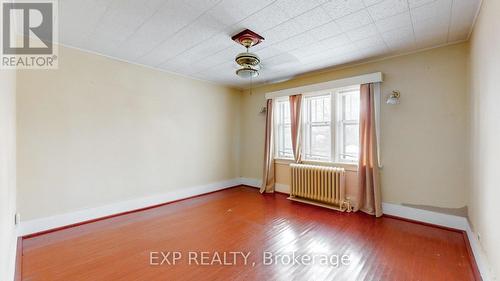 362 Duke Street W, Kitchener, ON - Indoor Photo Showing Other Room